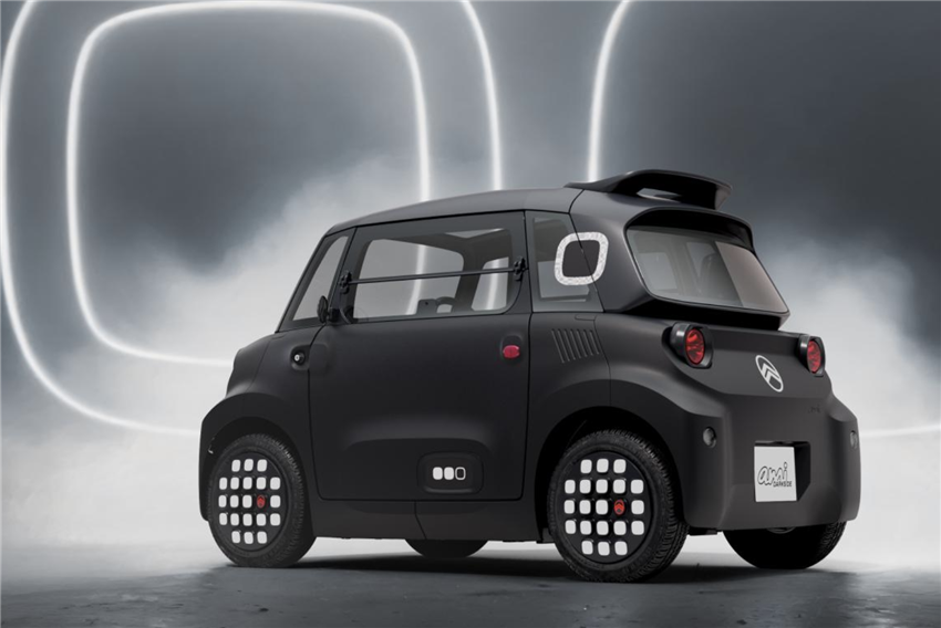 The citroën ami: the electric mouse-clicker that’s taking over the city